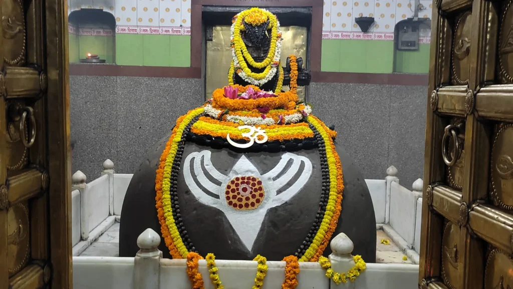 Tilbhandeshwar Mahadev Temple