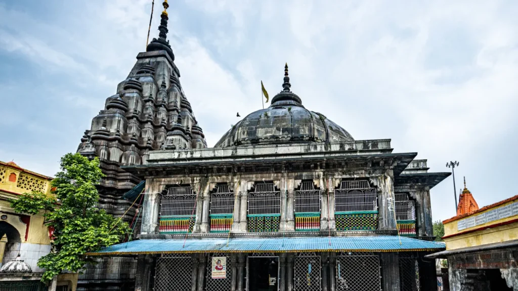 Vishnupad Temple 