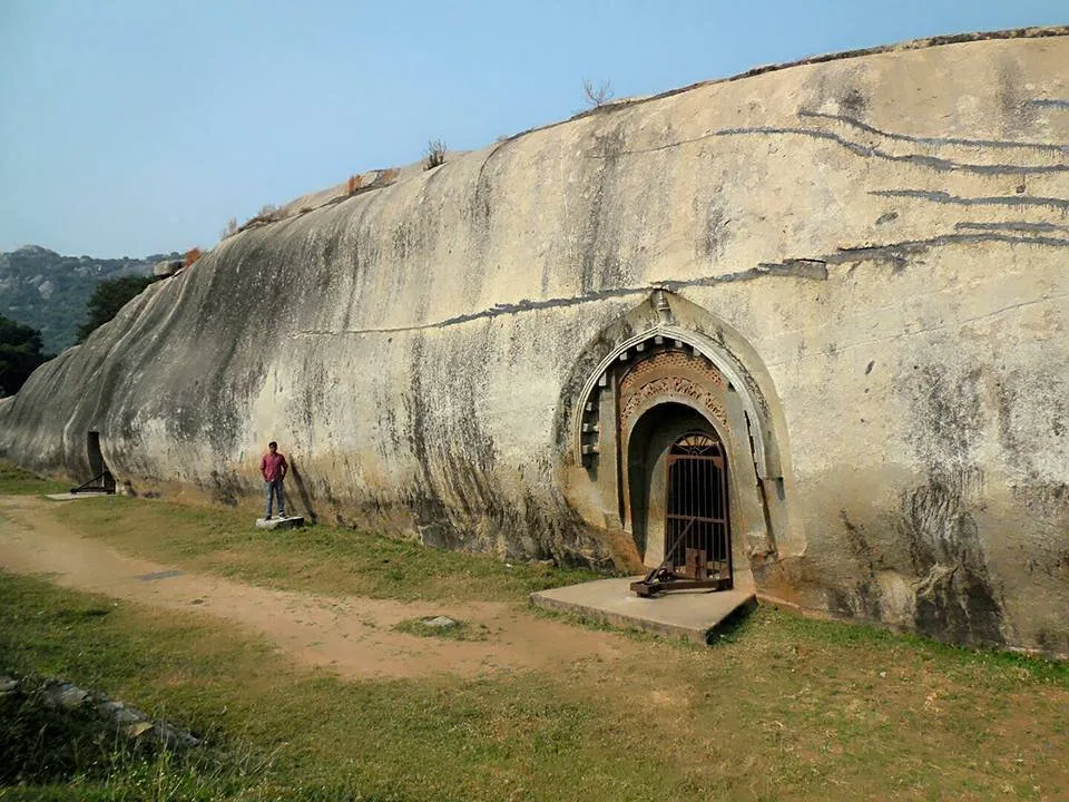 Barabar Caves, Sultanpur