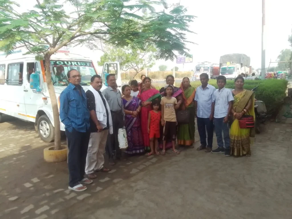 Group Travel in Lucknow