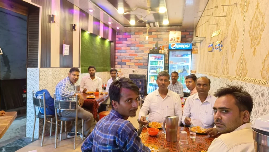 Apna Restaurant & Cake Parlour – Shahganj