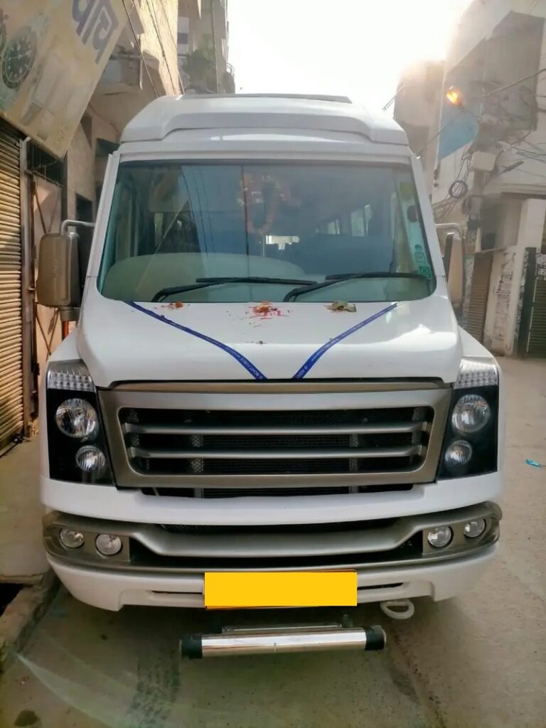 12 seater tempo traveller