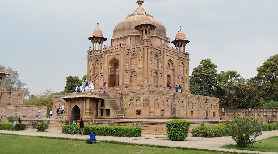 Khusro Bagh View Prayagraj