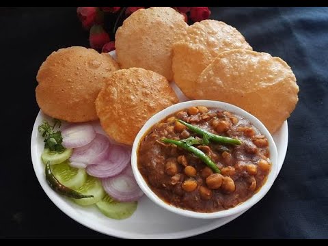 Traditional Indian street food,  Chhola Puri