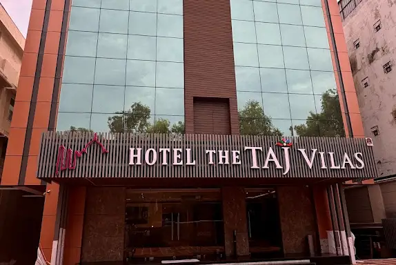 Hotel The Taj Vilas